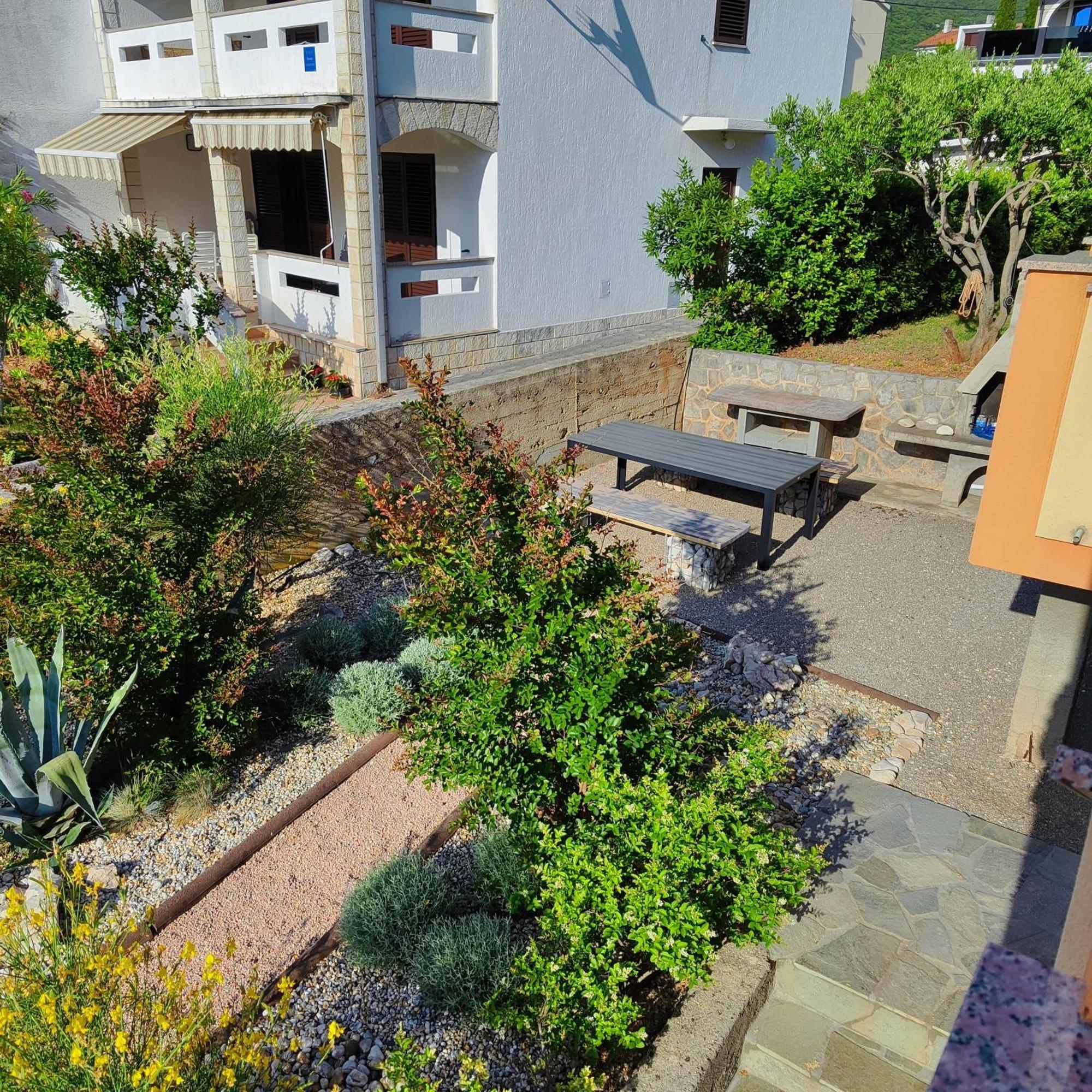 Apartmani Ivana Punat Exterior photo