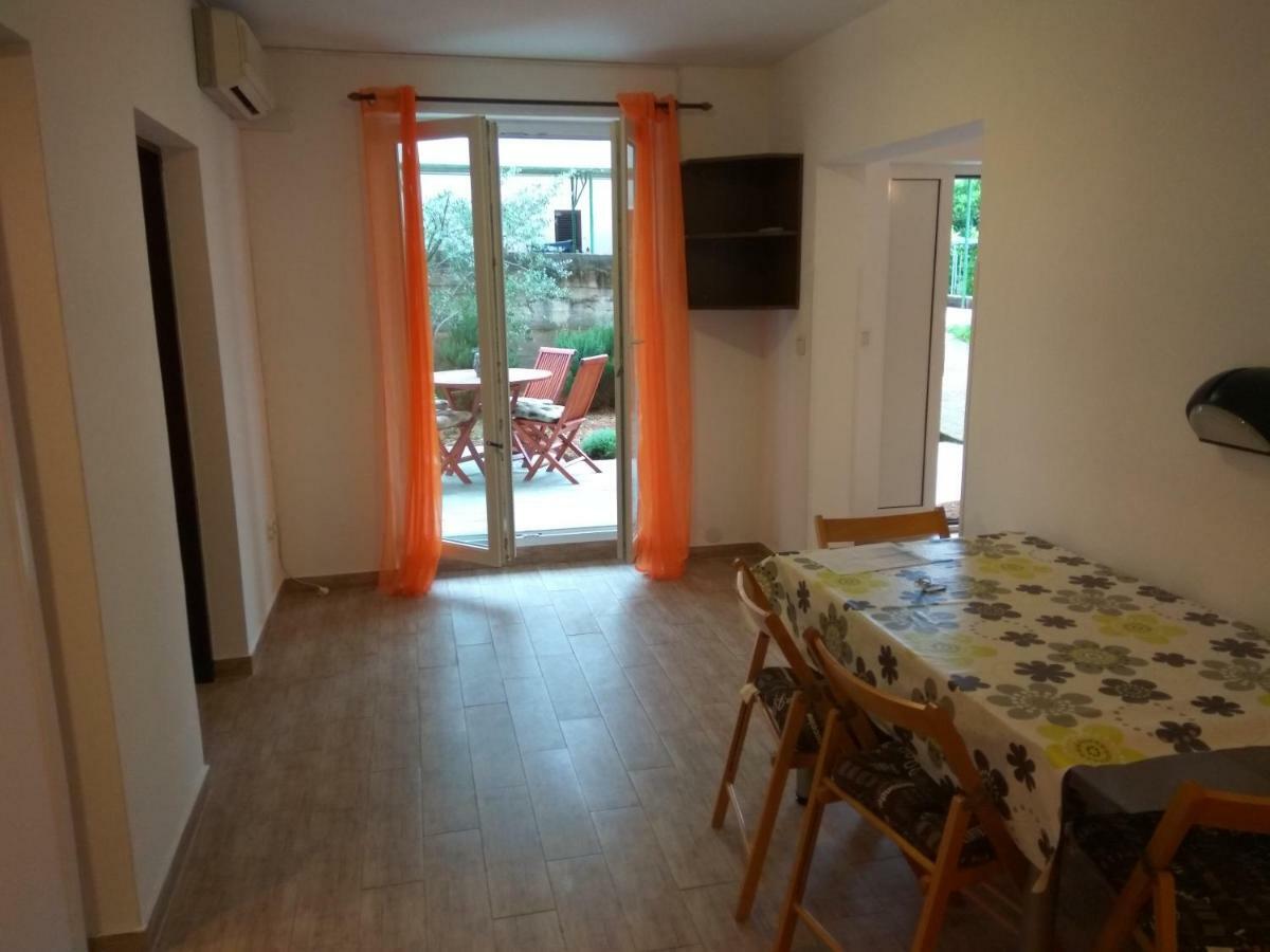 Apartmani Ivana Punat Exterior photo